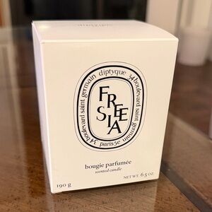 New in Box - Diptyque Freesia Scented Candle in Classic White 6.5 oz